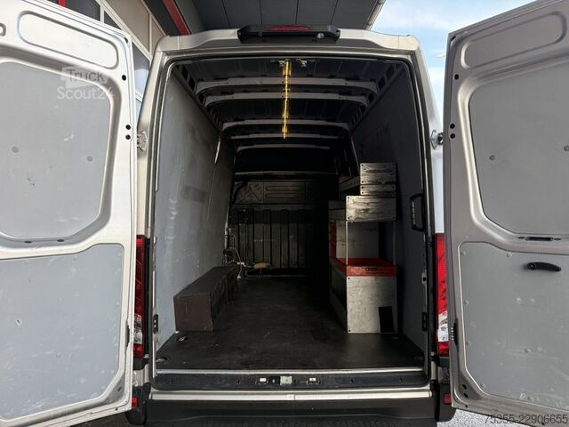 Komercijalno vozilo sa visokim krovom IVECO Daily 35S18 Hoch Klimaautom. Tempomat Unfallfzg.