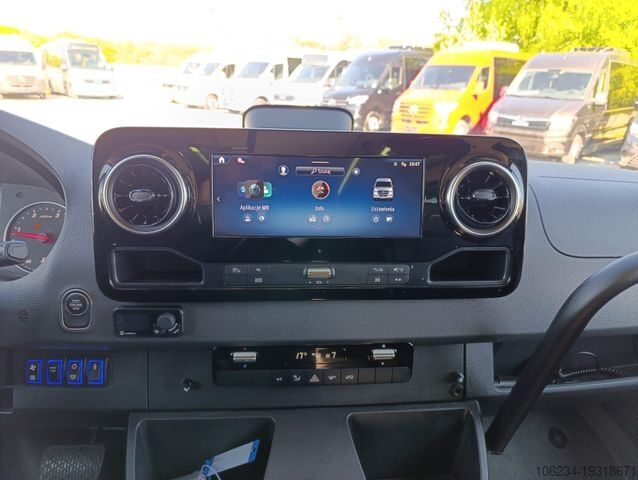 Bus MERCEDES-BENZ Sprinter 519