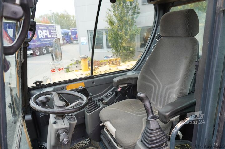 Koparka kołowa Hyundai Robex 55W-9 Wheeled Excavator 5.5t / 2pc