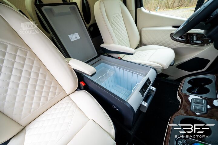 Minibuss Mercedes-Benz Sprinter Taxi 11+1