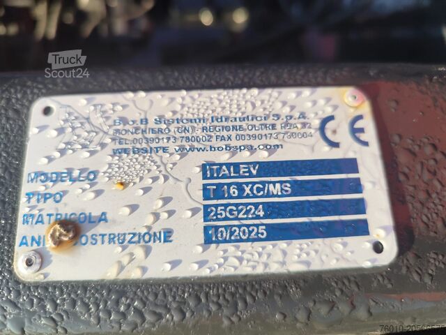 Kanca kasalı yük kamyonu (roll-off) Iveco Stralis 190S31