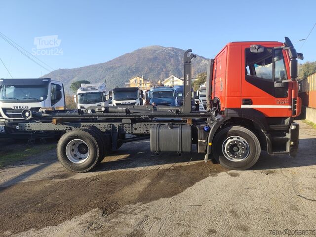 Kanca kasalı yük kamyonu (roll-off) Iveco Stralis 190S31