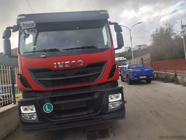 Kanca kasalı yük kamyonu (roll-off) Iveco Stralis 190S31