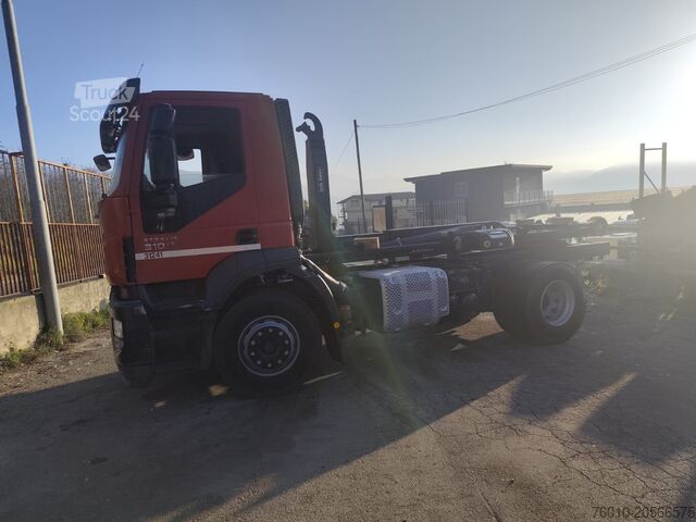Kanca kasalı yük kamyonu (roll-off) Iveco Stralis 190S31