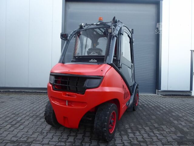Frontgaffeltruck Linde H40D-02