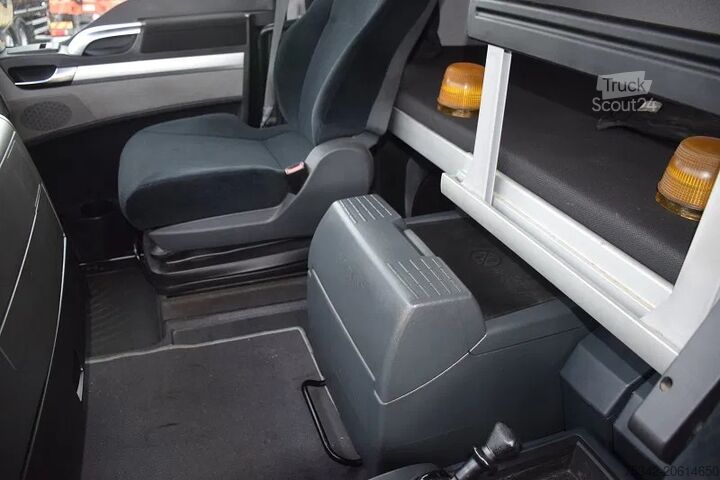 Chasis con cabina MAN TGS 26.480