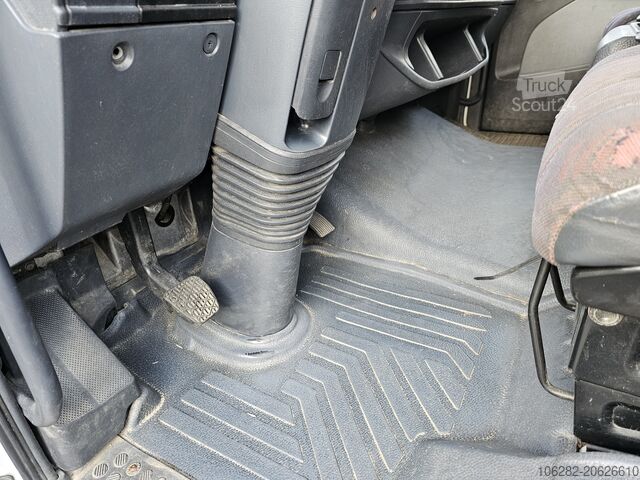 Pickup Mercedes-Benz 817/42AT7 Palfinger PK 5000 B Werkstatt