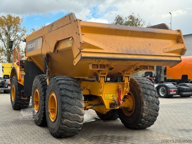 Andre VOLVO A25G Dumper 10.137 h Baujahr 2021