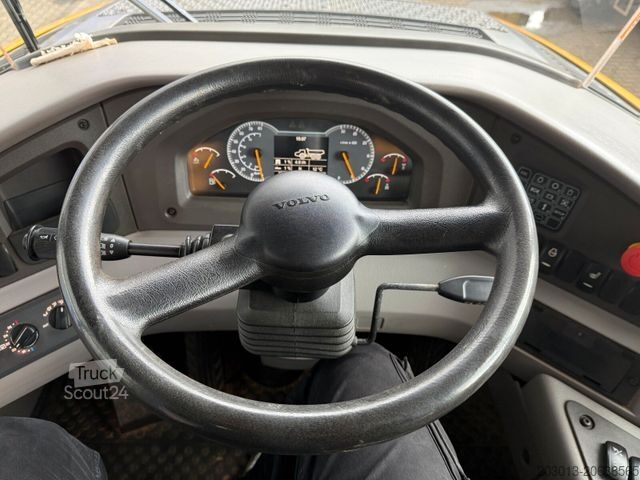 Andre VOLVO A25G Dumper 10.137 h Baujahr 2021