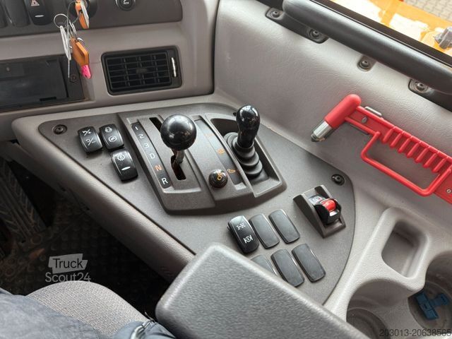 Andre VOLVO A25G Dumper 10.137 h Baujahr 2021