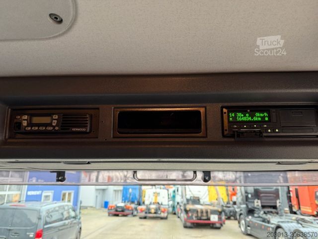 Vejfejemaskine SCANIA P230 Kehrmaschine Johnston VT605- 6 M³