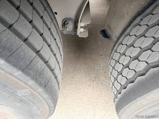 Auflieger mit Pritsche & Plane SCHMITZ CARGOBULL SCB S3T * LIFT ACHSE * POWER CURTAIN