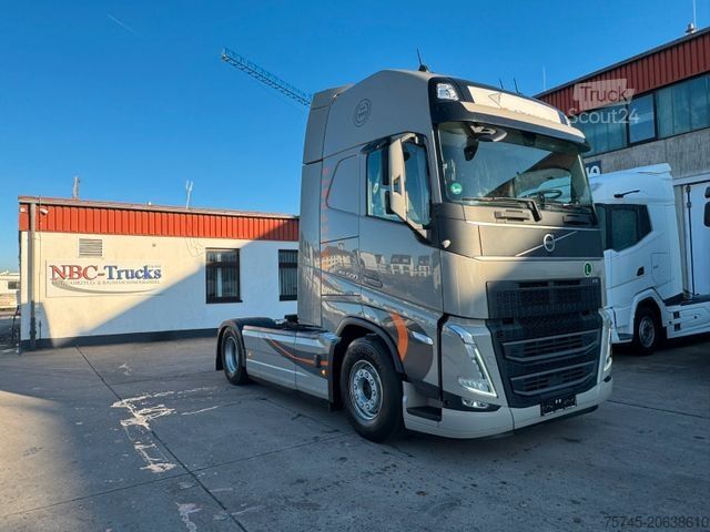 Standard SZM VOLVO FH 500*GLOBETROTTER*RETARDER*I SAVE*STANDKLIMA*