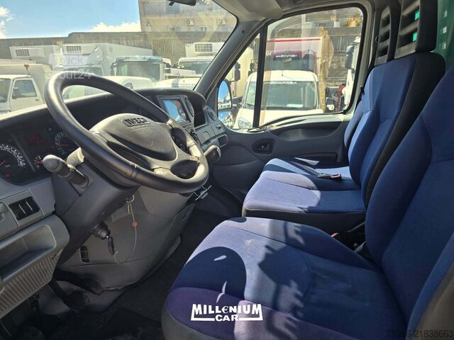 βαν με κουρτίνα πλευράς Iveco DAILY 35C12 CENTINATO 4,30 PORTE POST