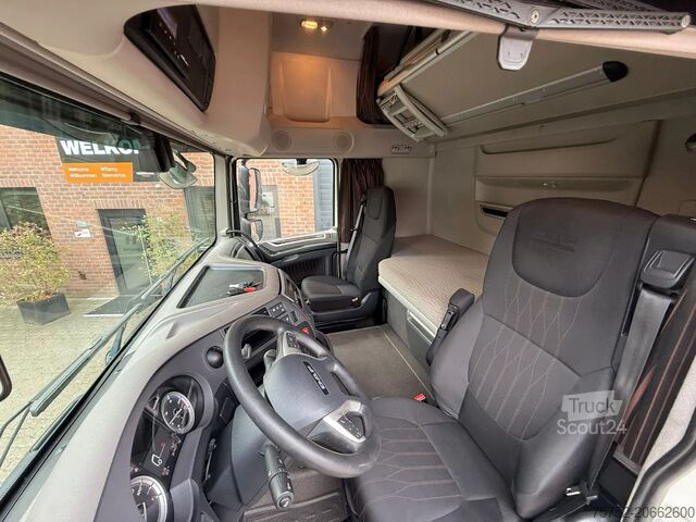 Standard-SZM DAF XF 480 SSC Super Space Smarttacho 2 2x tank LED...