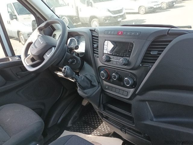 Камион-фургон IVECO 35C14