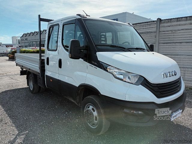 Камион с платформа IVECO 35C14