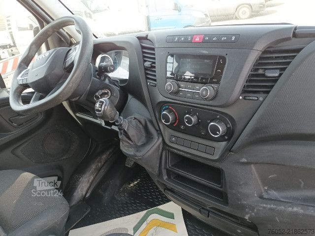Камион с платформа IVECO 35C14