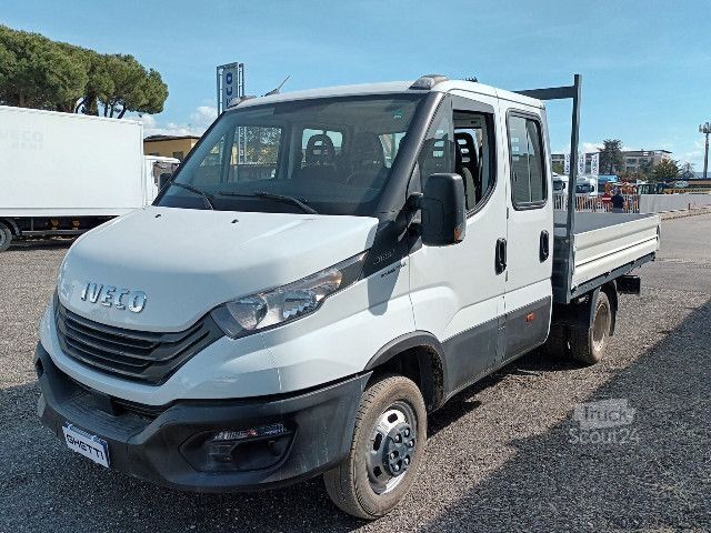 Autocarro con cassone fisso IVECO 35C14