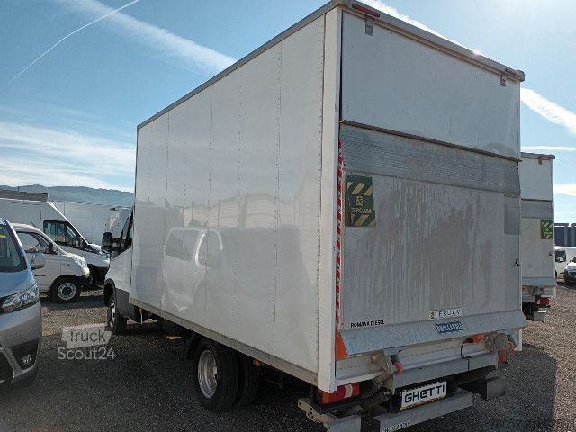 Skriňové nákladné vozidlo IVECO 35C14