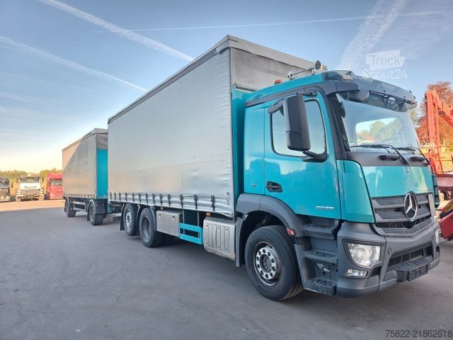 Tovorno vozilo s ravno platformo in ponjavo MERCEDES-BENZ Antos 2536 / Schiebe Plane / WENIG KM