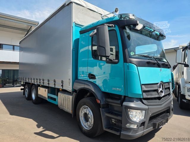 Tovorno vozilo s ravno platformo in ponjavo MERCEDES-BENZ Antos 2536 / Schiebe Plane / WENIG KM