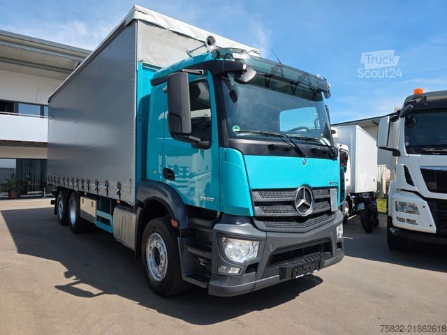 Tovorno vozilo s ravno platformo in ponjavo MERCEDES-BENZ Antos 2536 / Schiebe Plane / WENIG KM