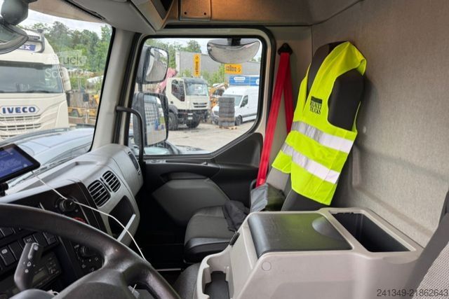 Autocarro con cassone RENAULT D14.250 4x2 Koffer