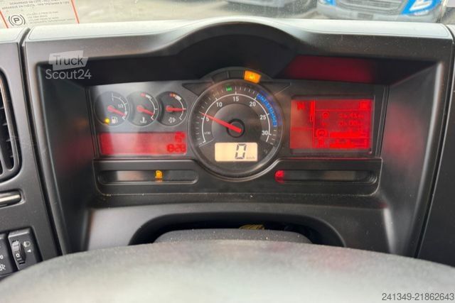 Autocarro con cassone RENAULT D14.250 4x2 Koffer