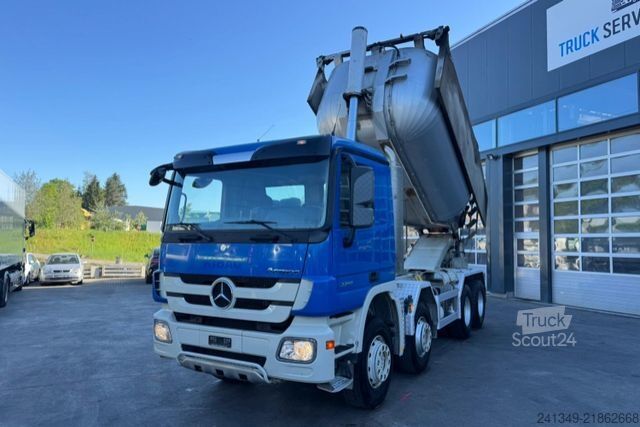 Tovorno vozilo za posebne namene MERCEDES-BENZ Actros 3244 8x4 Moser Thermosilo 17m3