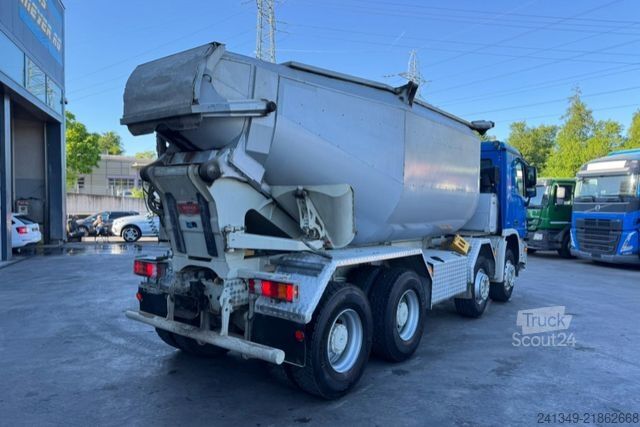 Tovorno vozilo za posebne namene MERCEDES-BENZ Actros 3244 8x4 Moser Thermosilo 17m3