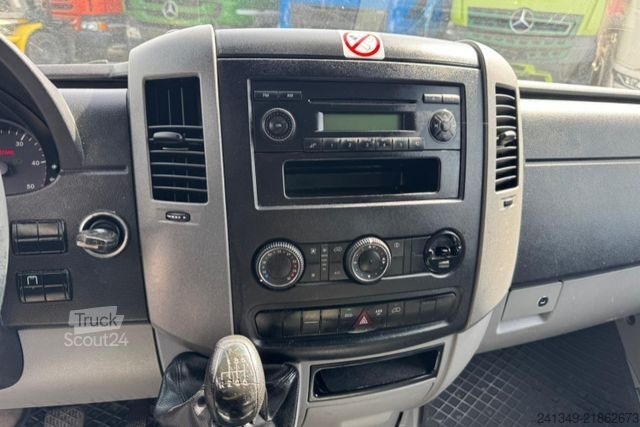 Perdeli panelvan MERCEDES-BENZ Sprinter 313 CDI Hebebühne