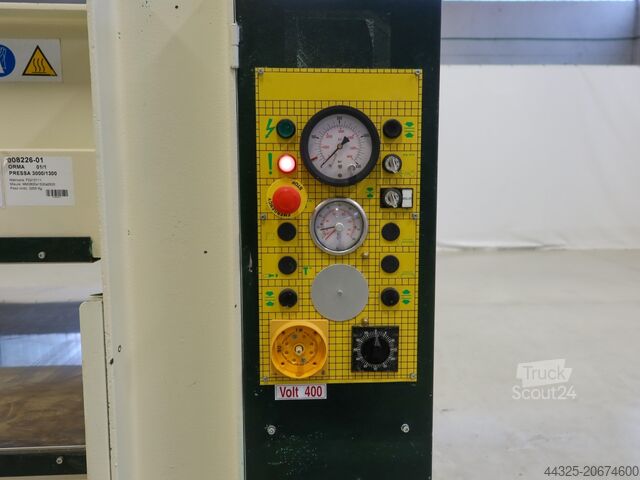 Knirsch Kraftfahrzeuge GmbH Knirsch Kraftfahrzeuge GmbH Knirsch Kraftfahrzeuge GmbH