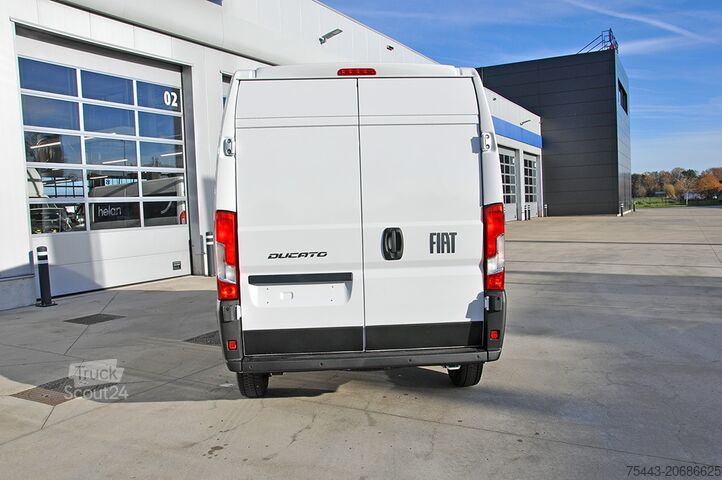 Furgão de caixa Fiat Ducato F5276 L2H2 2.2 3,5T Diesel 180pk Automaat