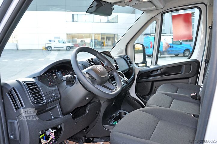 Furgão de caixa Fiat Ducato F5276 L2H2 2.2 3,5T Diesel 180pk Automaat