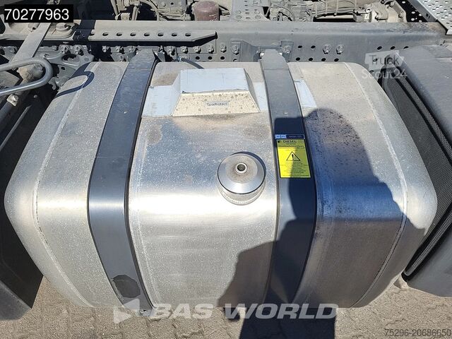 Standard tractor Mercedes Actros 1851 Actros 4X2 BigSpace 2x Tanks