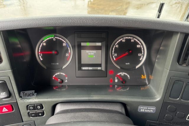 Tovornjak prekucnik SCANIA P400 6x4 2S Kipper Bordmatik AHK