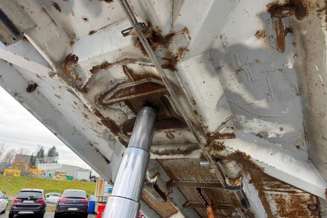 Tovornjak prekucnik SCANIA P400 6x4 2S Kipper Bordmatik AHK