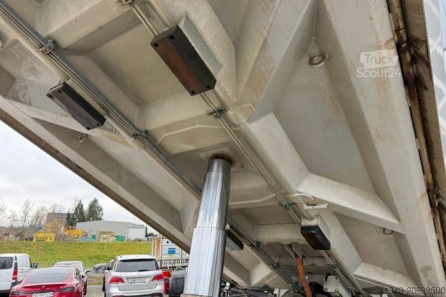 Camión volquete IVECO 500 8x4 Kipper Bordmatik