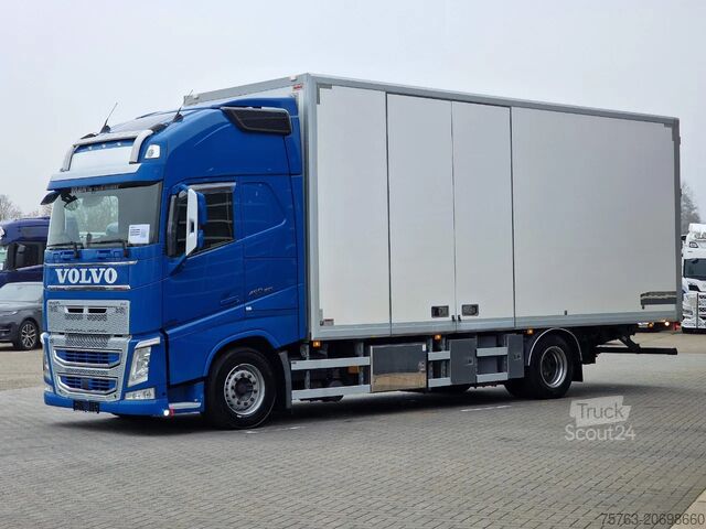 حقيبة سفر Volvo FH 13.460 Globetrotter XL 4x2 - Box with side d...