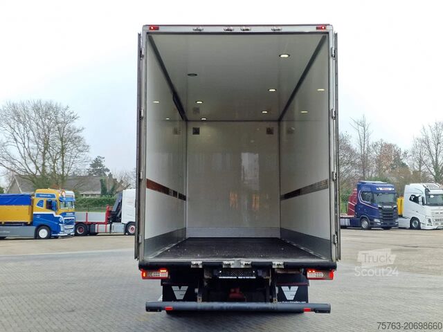 حقيبة سفر Volvo FH 13.460 Globetrotter XL 4x2 - Box with side d...