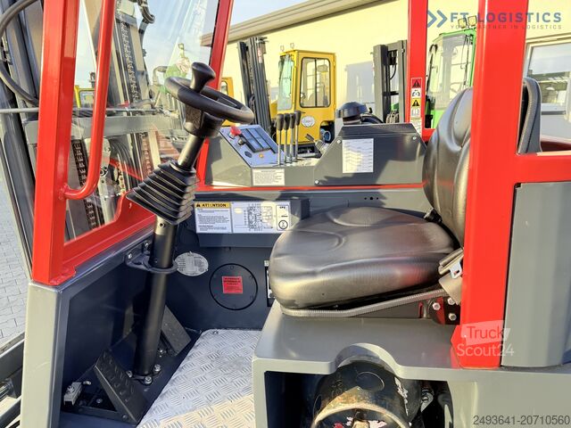 Four-way forklift Combilift C3000CB GAS TRIPLEX 4900 FREE-LIFT