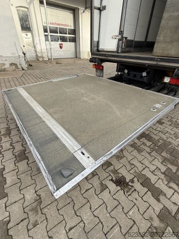 Chladírenský vůz MERCEDES-BENZ Axor 1826 Carrier SUPRA1250MT*3Kammer*LBW2t*EEV