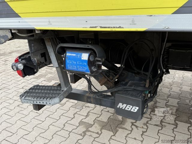 Chladírenský vůz MAN TGM 18.290 Carrier SUPRA950MT*3Kammer*LBW2t*8m