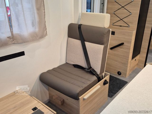 Ημιενσωματωμένο αυτοκινούμενο τροχόσπιτο CHAUSSON 640 Ultimate Line *MJ26*Arctic*Automatik*Solar