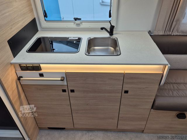 Ημιενσωματωμένο αυτοκινούμενο τροχόσπιτο CHAUSSON 640 Ultimate Line *MJ26*Arctic*Automatik*Solar