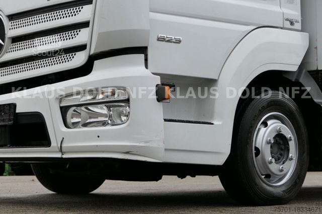Furgoneta frigorífica MERCEDES-BENZ Atego 823 Kühlkoffer Blumenstransport Euro 6
