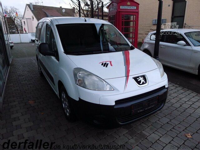 Aangepaste bestelwagen Peugeot Partner 3-Sitzer