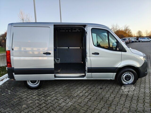 Slēgtais furgons Mercedes-Benz Sprinter 214 CDI L1H1 AHZV+NAVI+MBUX+DAB+