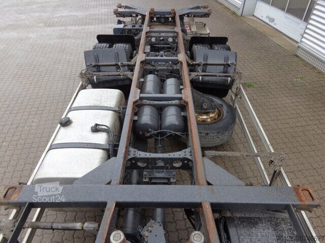 Wechselfahrgestell LKW Mercedes-Benz Actros 1832L Sitz-Liegen-Kombination/LBW/245Tkm